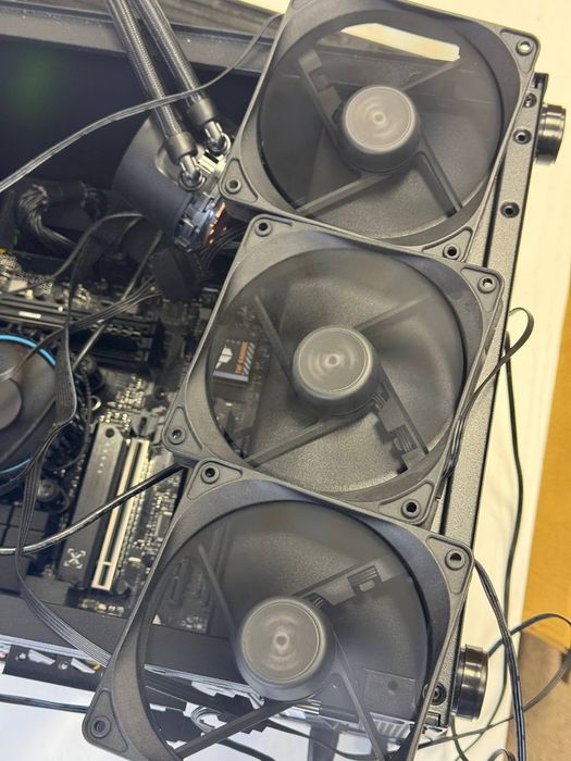 Система рідинного охолодження NZXT Kraken 360 RGB