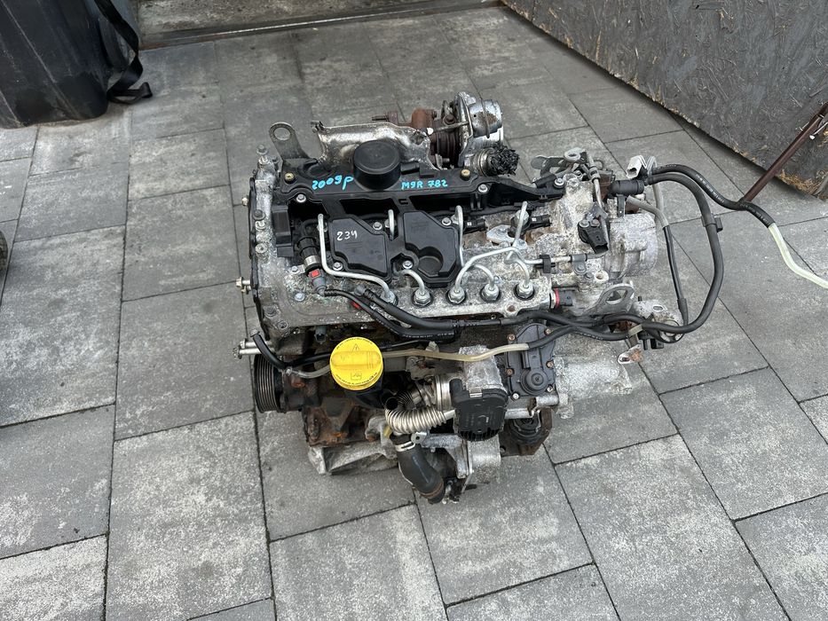Двигун Мотор Двигатель 2.0 DCI M9R Трафік Renault Trafik Opel Vivaro