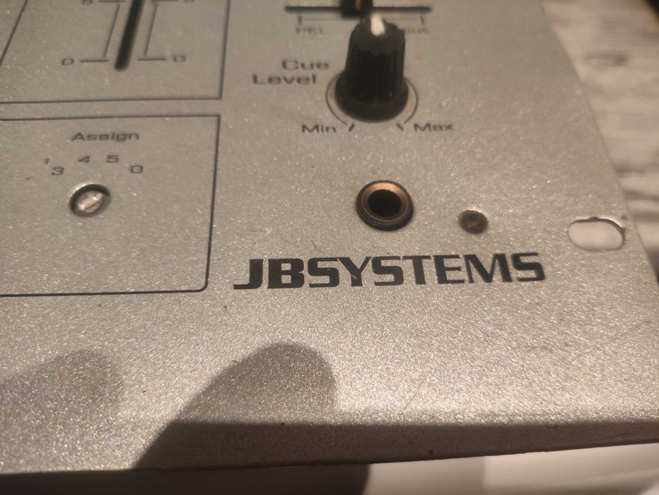 Sprzedam konsolę DJ  JBSYSTEMS BETA6