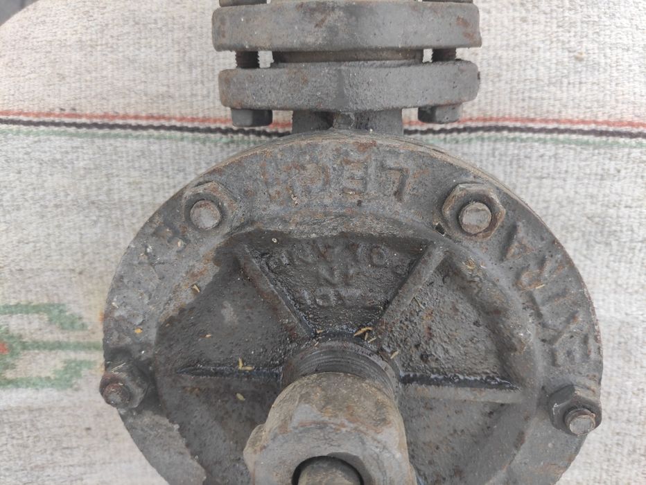 Pompa ręczna do wody Lech "nowa"