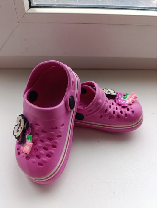 Продам дитячі крокси