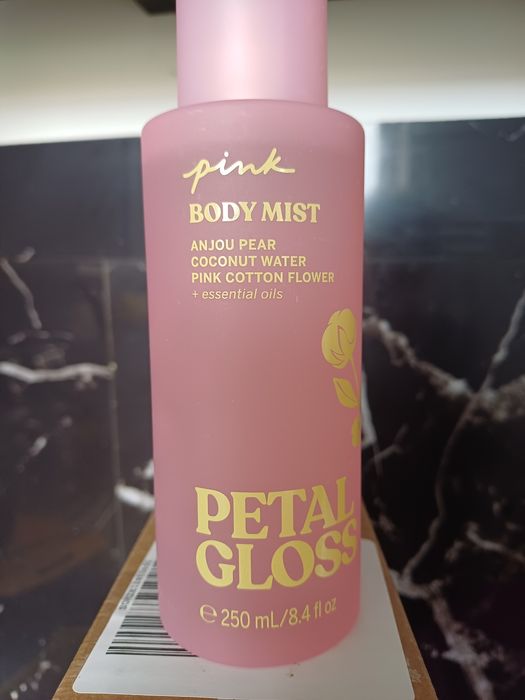 Mgiełka pink Victoria's Secret Petal Gloss