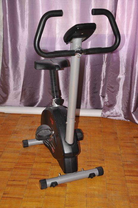Продається велотренажер з магнітним навантаженням