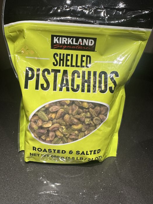 Kirkland фисташки чищенные жаренные с солью 680 грамм