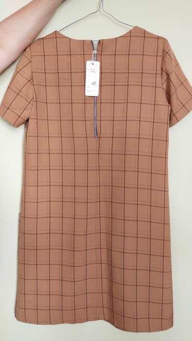 Жіноче літнє плаття в клітинку