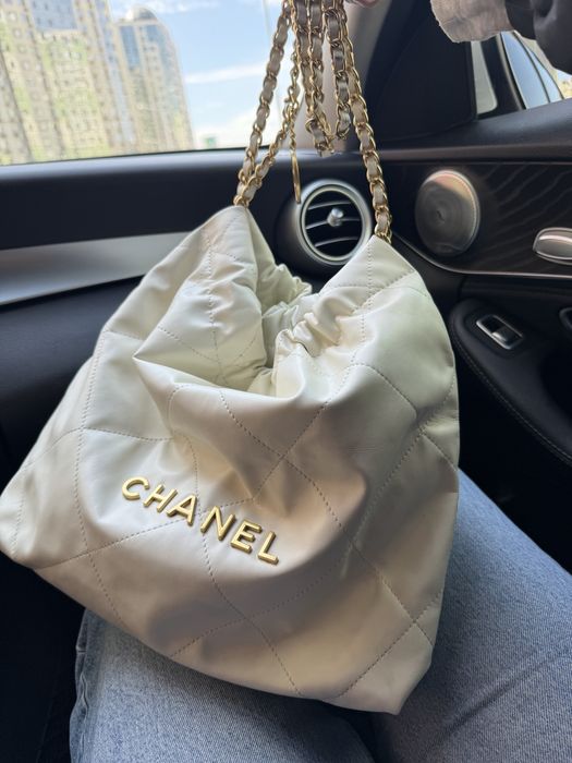 Сумка оригинал Chanel 22 кожа