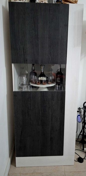 Movel com base tv e arrumação