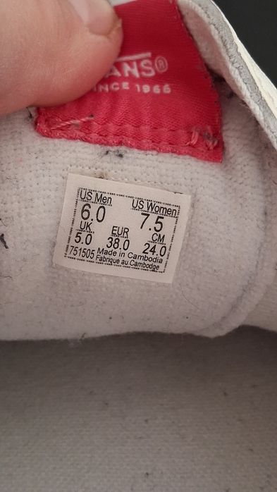 Buty sneakersy skórzane Vans 38 biale