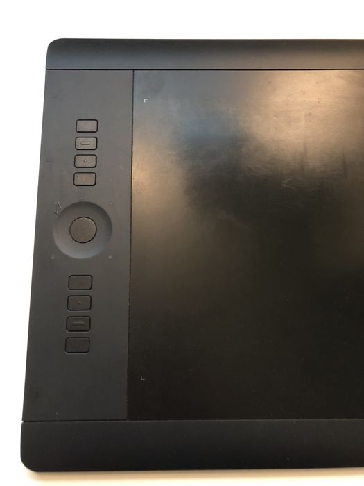 Tablet Wacom PTH-851 (uszkodzony pen)