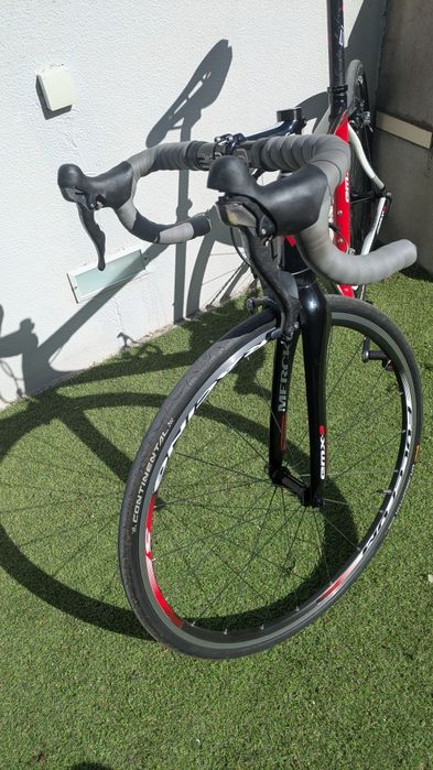 Bicicleta de estrada Eddy Merkkx em carbono