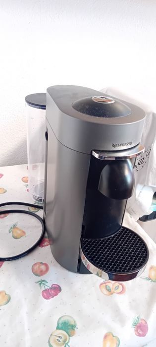 Máquina café Nespresso