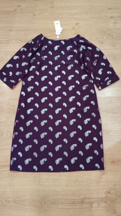 Нова жіноча класична сукня 44 р.