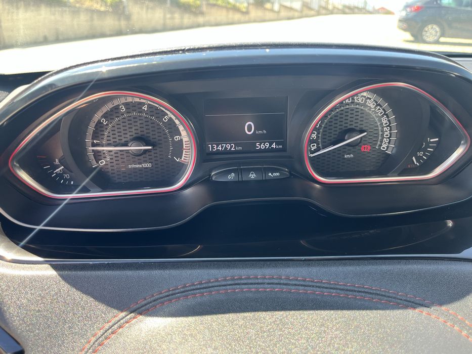 Peugeot 208 GTI 2013