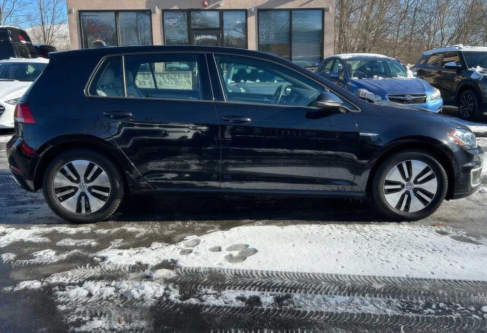 Volkswagen e-Golf SEL Premium      2018