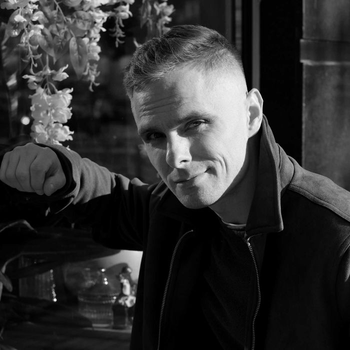 Портретная фотосессия (уличная/студийная)