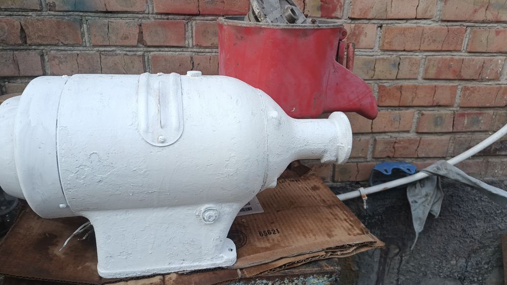 М'ясорубка промислова (для столових,кафе, виробництва)