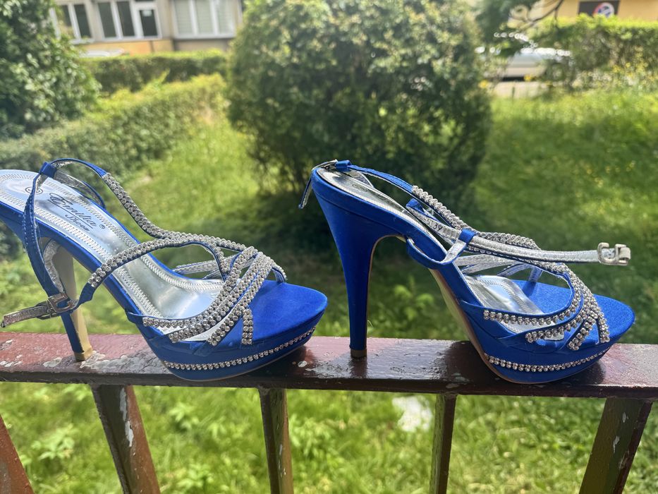 Buty szpilki 39