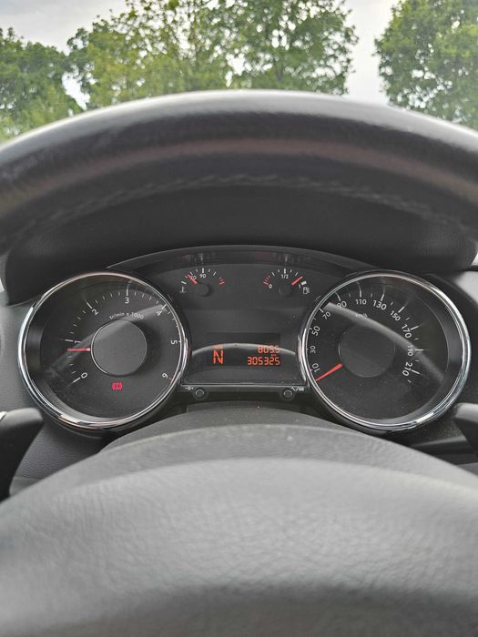 Peugeot 3008 2010 1.6 hdi