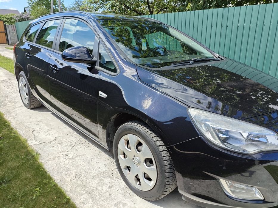 Opel Astra J 2011 1.4 MPI