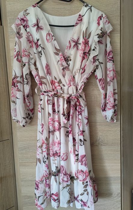 Elegancka damska sukienka - rozm. L
