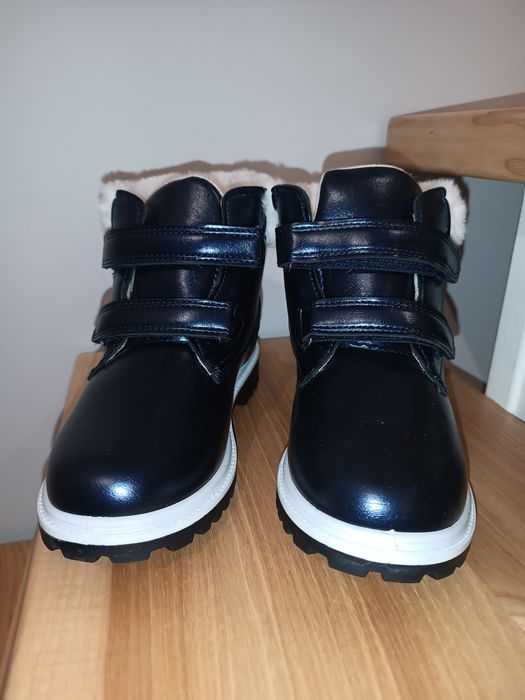 Sprzedam nowe buty zimowe dziewczęce 34