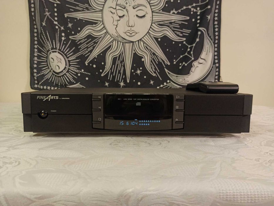 Odtwarzacz CD Grundig FineArts CD1 z pilotem