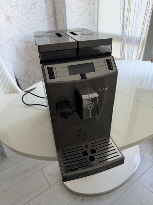 Saeco Lirika One Touch Cappuccino