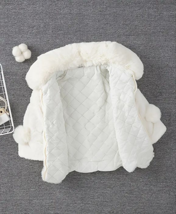 Пальто для дівчинки