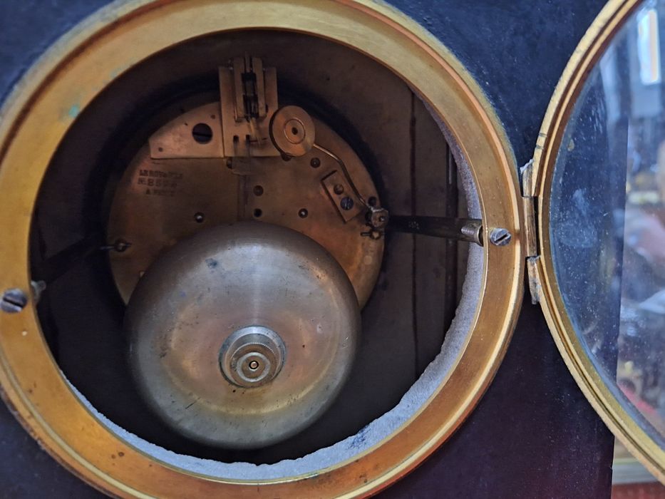 Relógio antigo francês