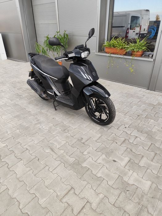 Peugeot tweet 125 rok 2023