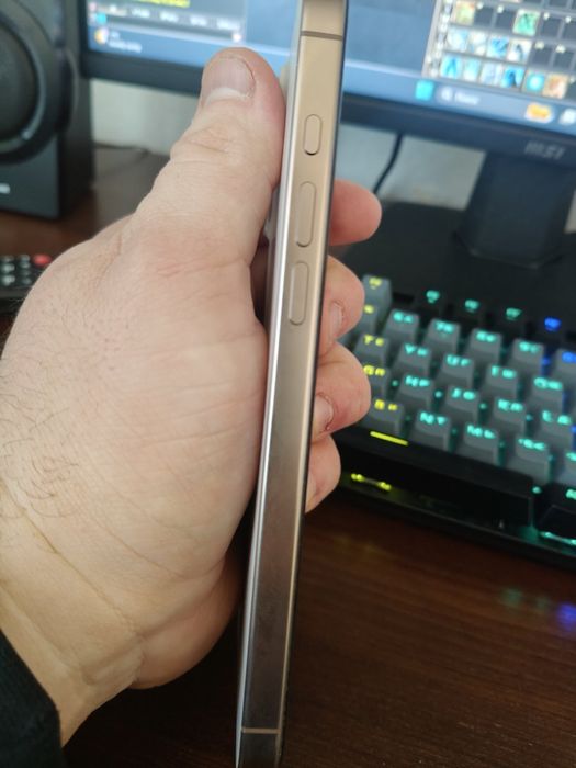 Iphone 16 pro max E-sim 256