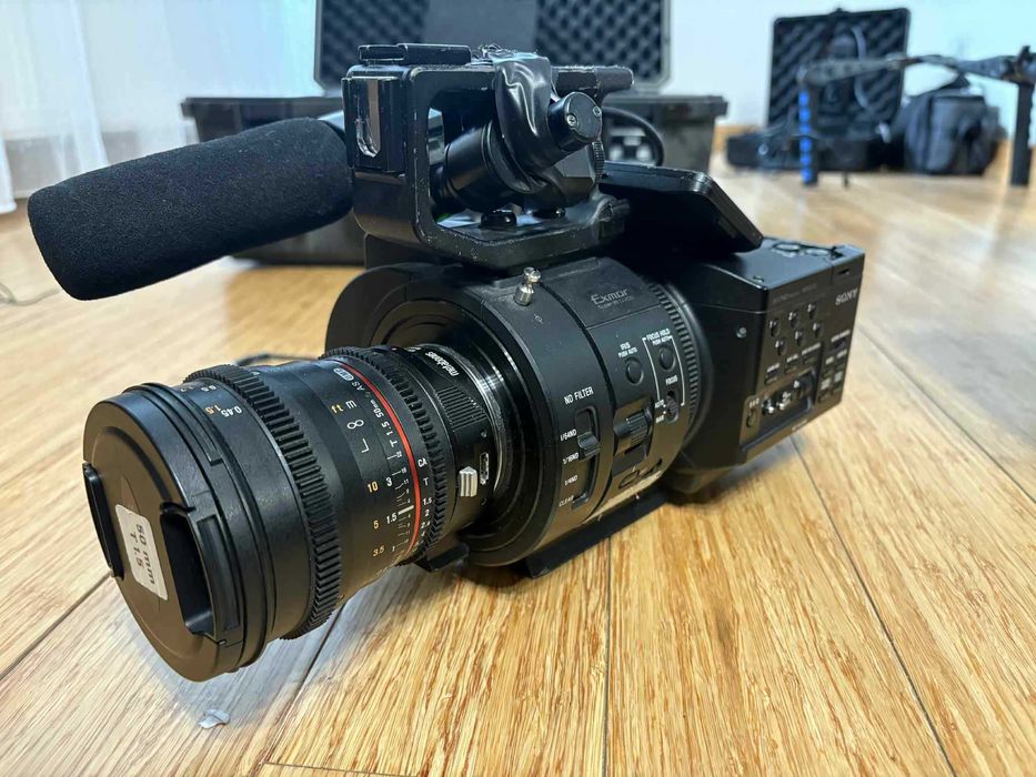 Kamera Sony FS700R +Rekorder Odyssey 7Q 4K +Set obiektywów Samyang