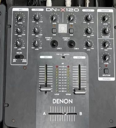Mesa e Cdj Denon para venda