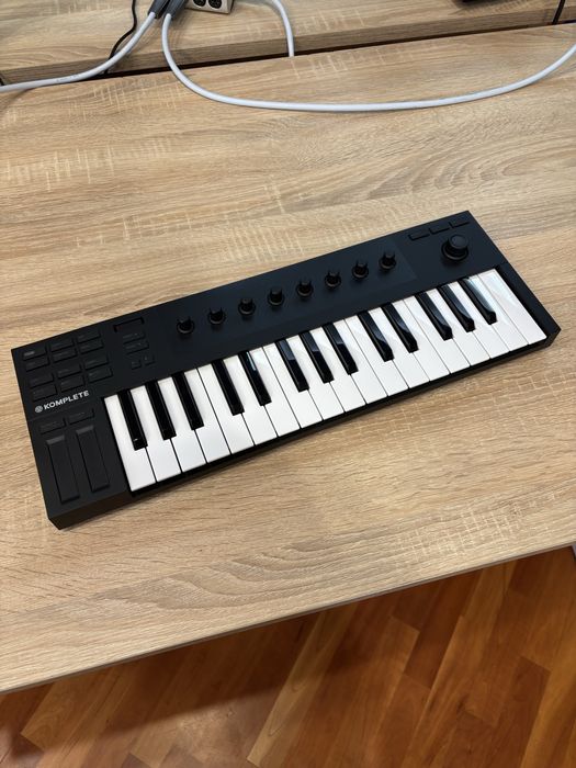 Midi-клавиатура Native Instruments Komplete Kontrol M32