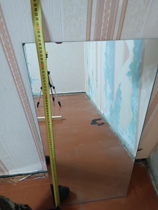 Продам зеркала со шкафа