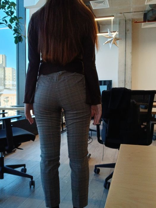 Штани Reserved розмір 40 L. Офісні, теплі