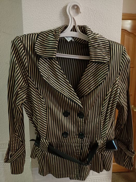 Пиджак женский нарядный