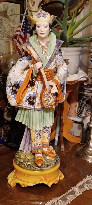 FIGURA porcel sygnatura to podpis D. Poloniato lata 50-60 te waga 12 kilo wysok 94 cm UBYTKI- oryginalna włoska figura majolikowa w stylu Chinoiserie,