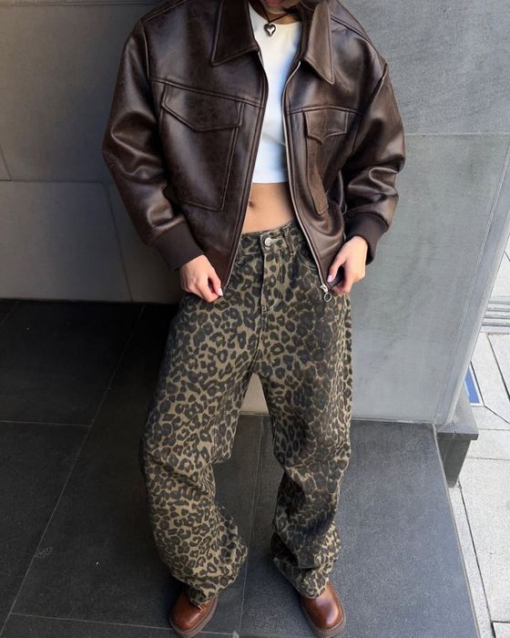 Бобмер жіночий/ весняний бомбер/ бомбер/ шкіряний бомбер