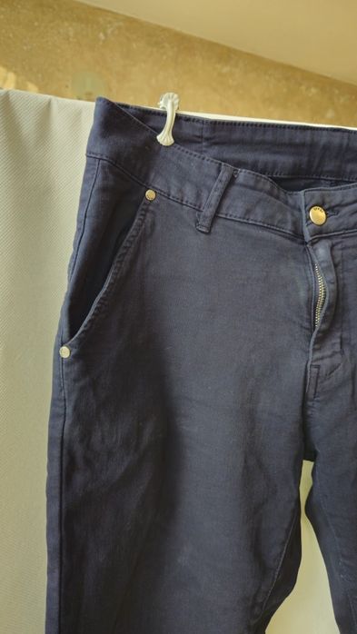 Jeans piękne jeansy spodnie granatowe czarne M 38 Italia Rome włoskie