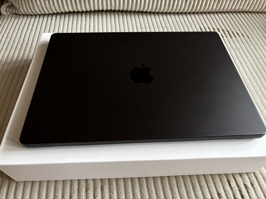 MacBook Pro 14" M4 | 24GB RAM | 512GB SSD | Space Black | Stan Sklepowy (100% Bateria)