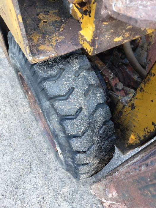 Wózek widłowy GPW 2504