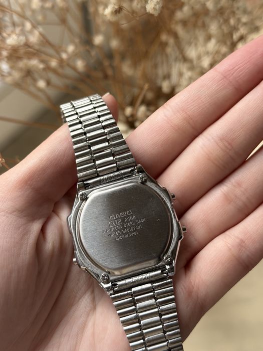 Casio retro białe A168