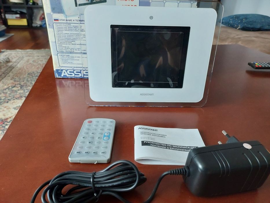 Цифровая фото рамка Assistant новая