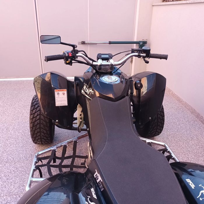 Vendo moto4 como nova