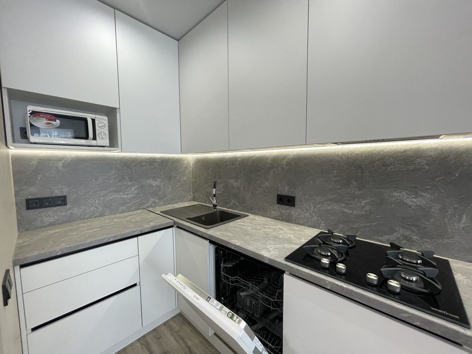 ОЗЕРО ЛЮКС. Вільна з 26.01.26