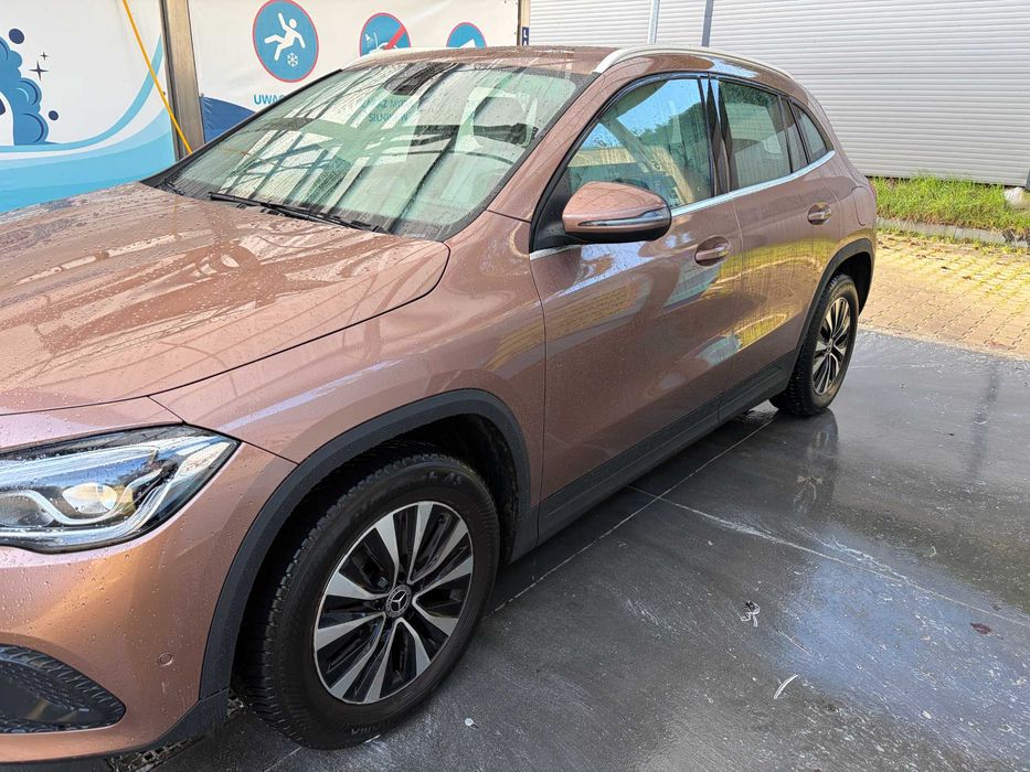 Mercedes Benz GLA 180