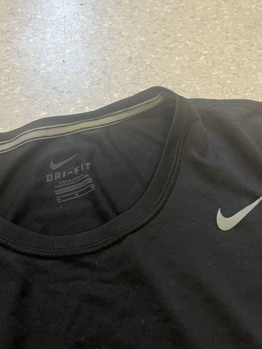 Nike Rashguard(Compression shirt, Compressive, Under Armour, Gymshark, Gym)