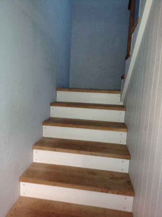 Новий будинок в передмісті Чернігова.