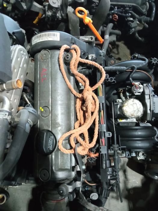 Motor Volskwagen Polo 1.0 REF: ALL